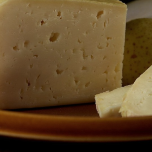 Queijo Furadinho Wagner